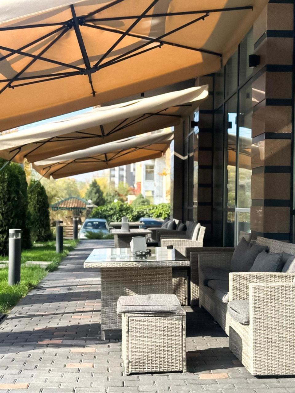 Raavah Aparthotel Almaty Eksteriør bilde
